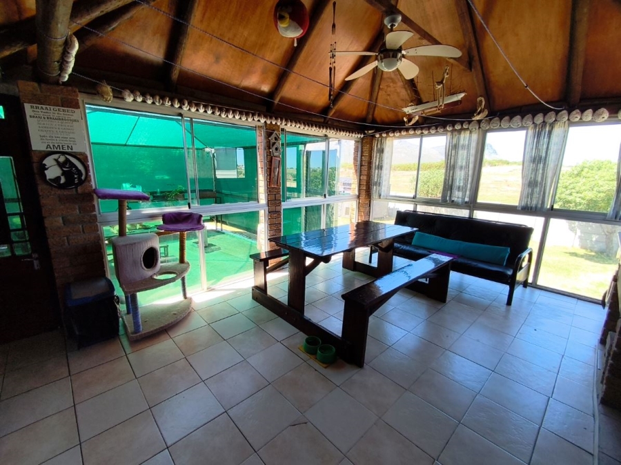 2 Bedroom Property for Sale in De Kelders Western Cape